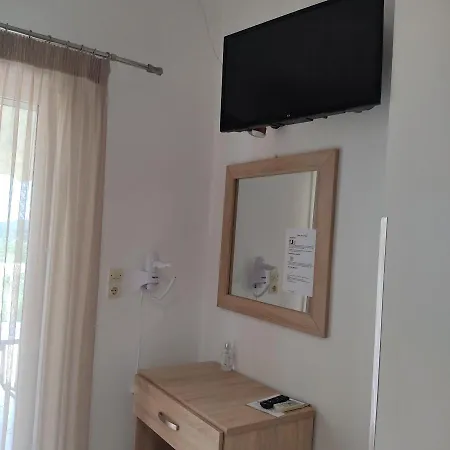 Nikolaou Thomas House Apartment Parga Exterior photo