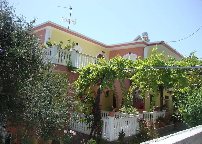 Nikolaou Thomas House